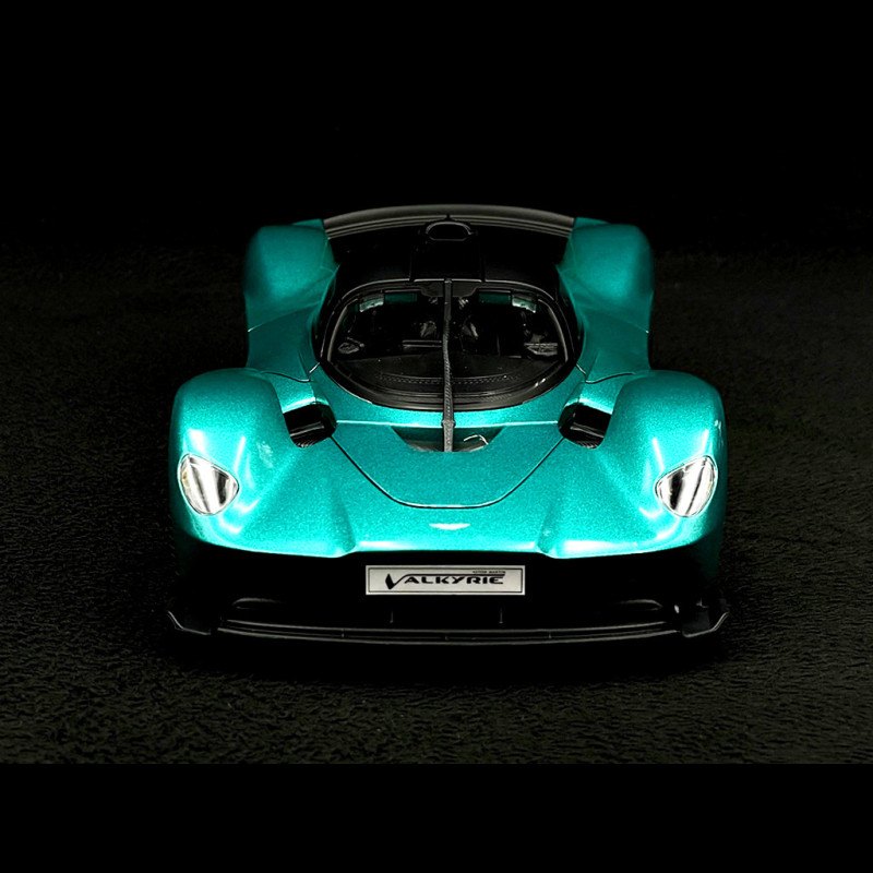 2022 Valkyrie Green: No package: Image 17