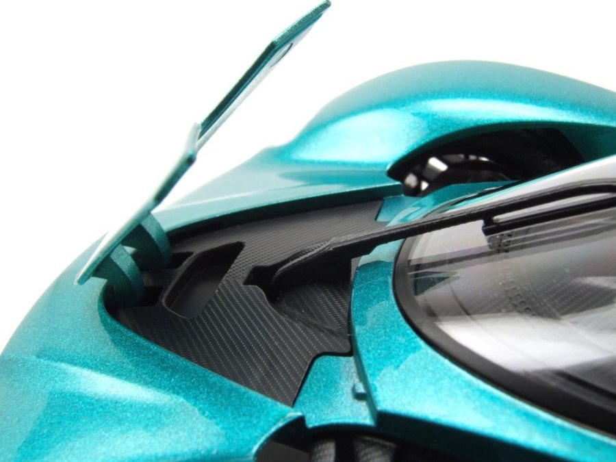 2022 Valkyrie Green: No package: Image 5