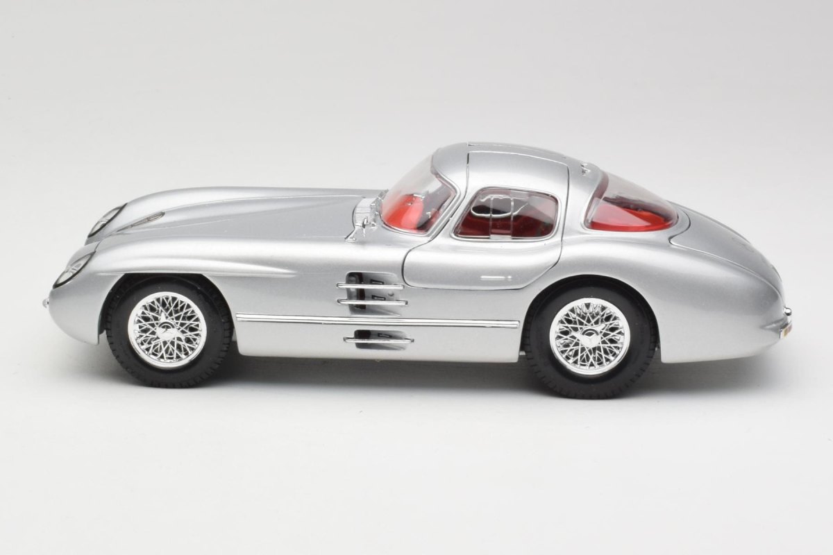 1954 300 SLR Uhlenhaut Coupe Silver: No package: Image 9