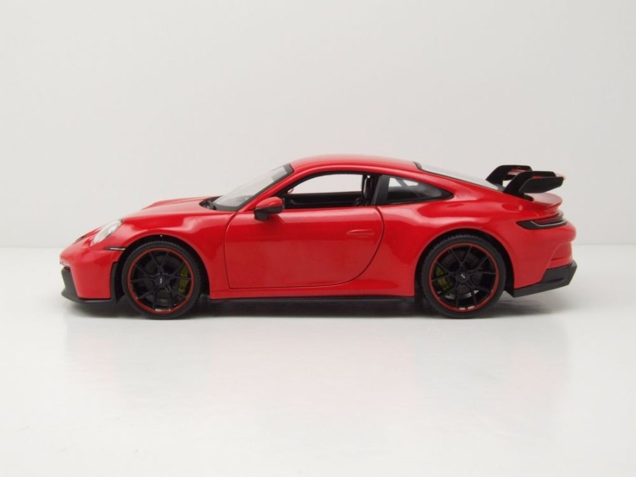 2022 911 GT3 Red: No package: Image 16