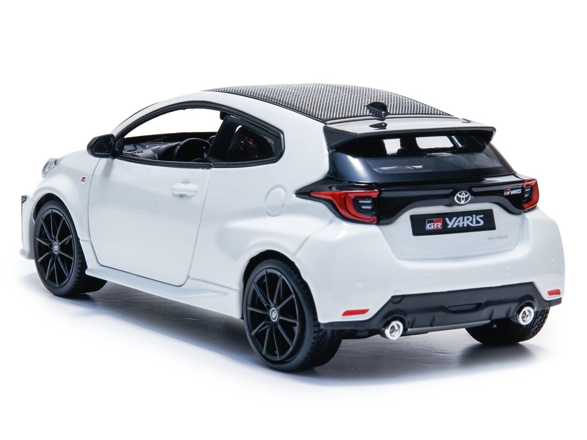 2021 GR Yaris White: No package: Image 5