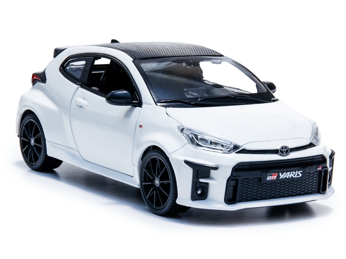 2021 GR Yaris White: No package: Image 4