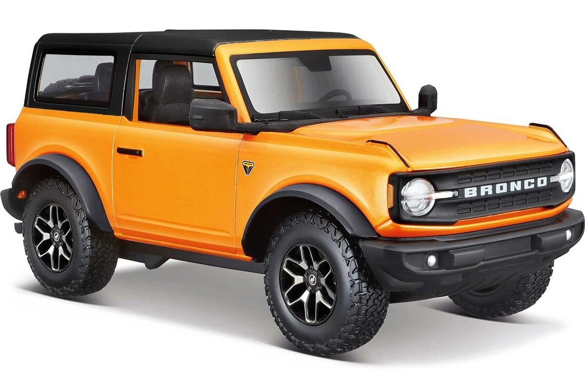 2021 Bronco Badlands Grey: No package: Image 12