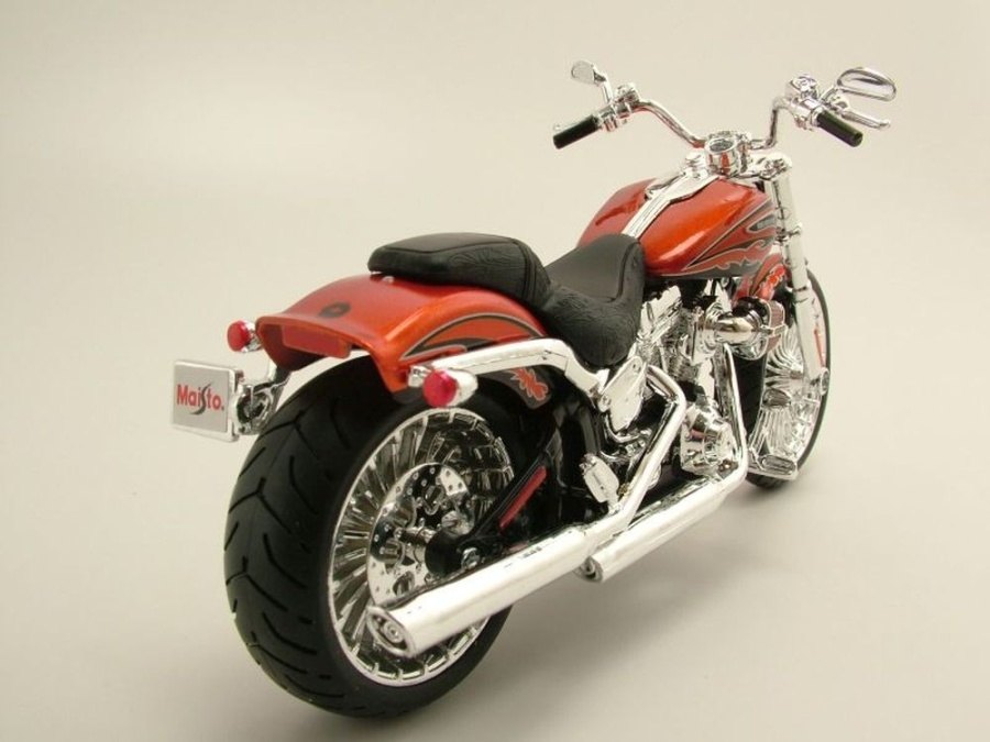 2014 CVO Breakout Orange: No package: Image 11