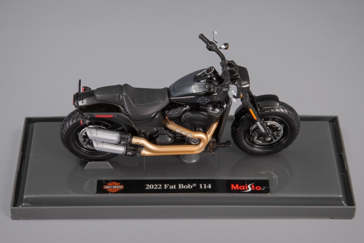 2000 Fat Bob 114 Black: No package: Image 7