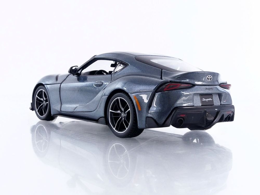 2022 Supra GR Grey: No package: Image 3