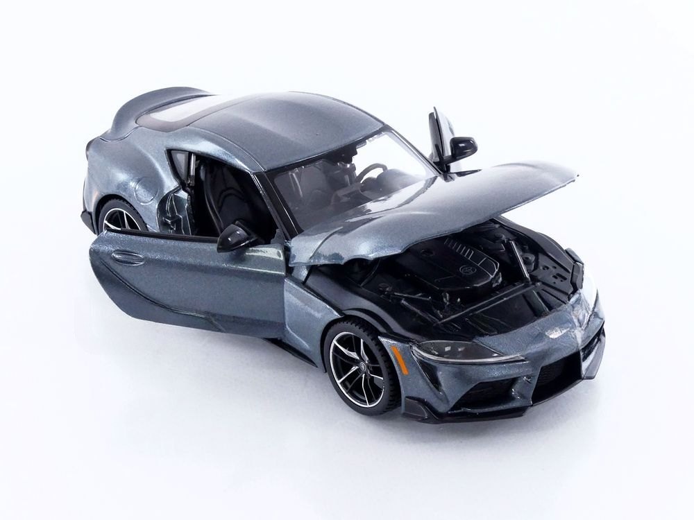 2022 Supra GR Grey: No package: Image 4