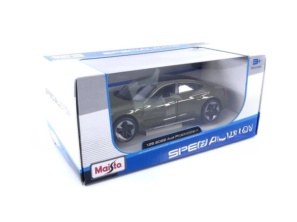 2022 e-Tron GT, green metallic Green: No package: Image 5
