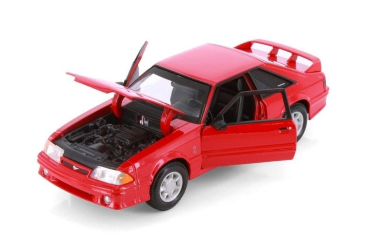 1993 SVT Cobra Red: No package: Image 6