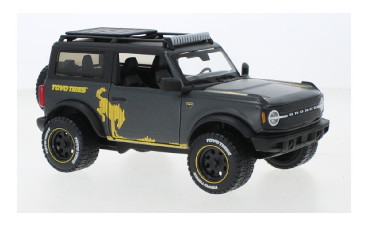 2021 Bronco Wildtrak Off Road Grey: No package: Image 11