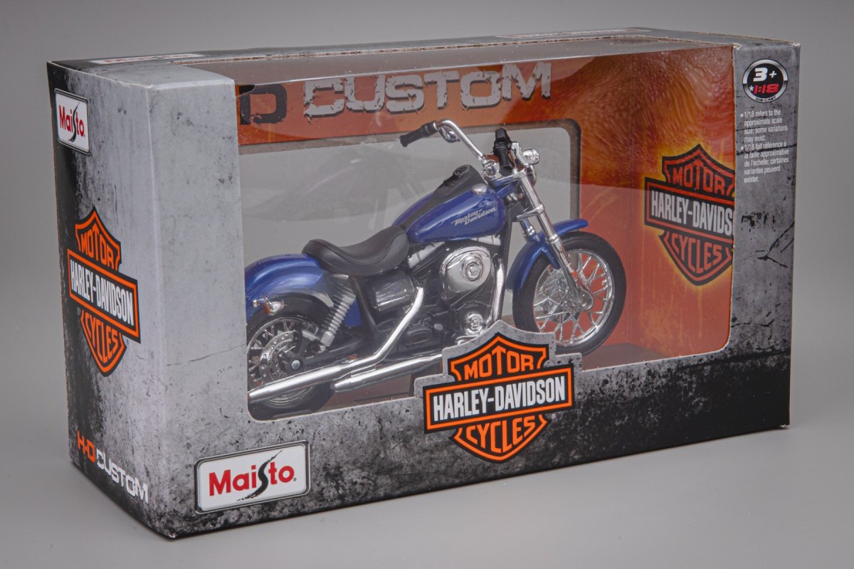 2006 FXDBI Dyna Street Bob Blue: No package: Image 10