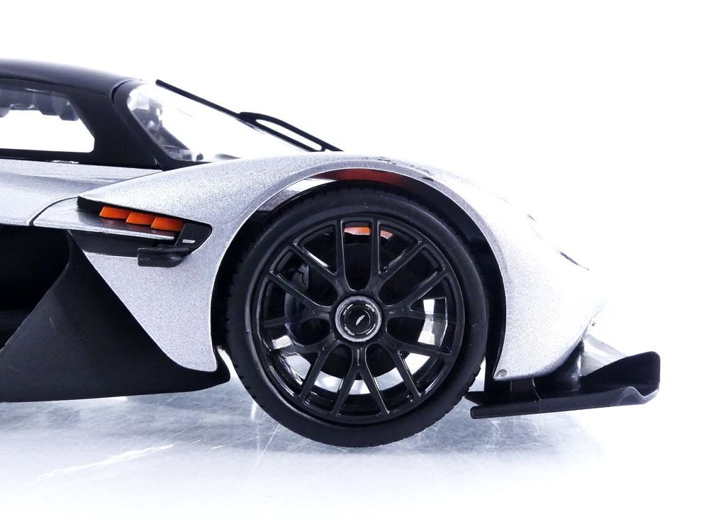 2022 Valkyrie: No package: Image 8