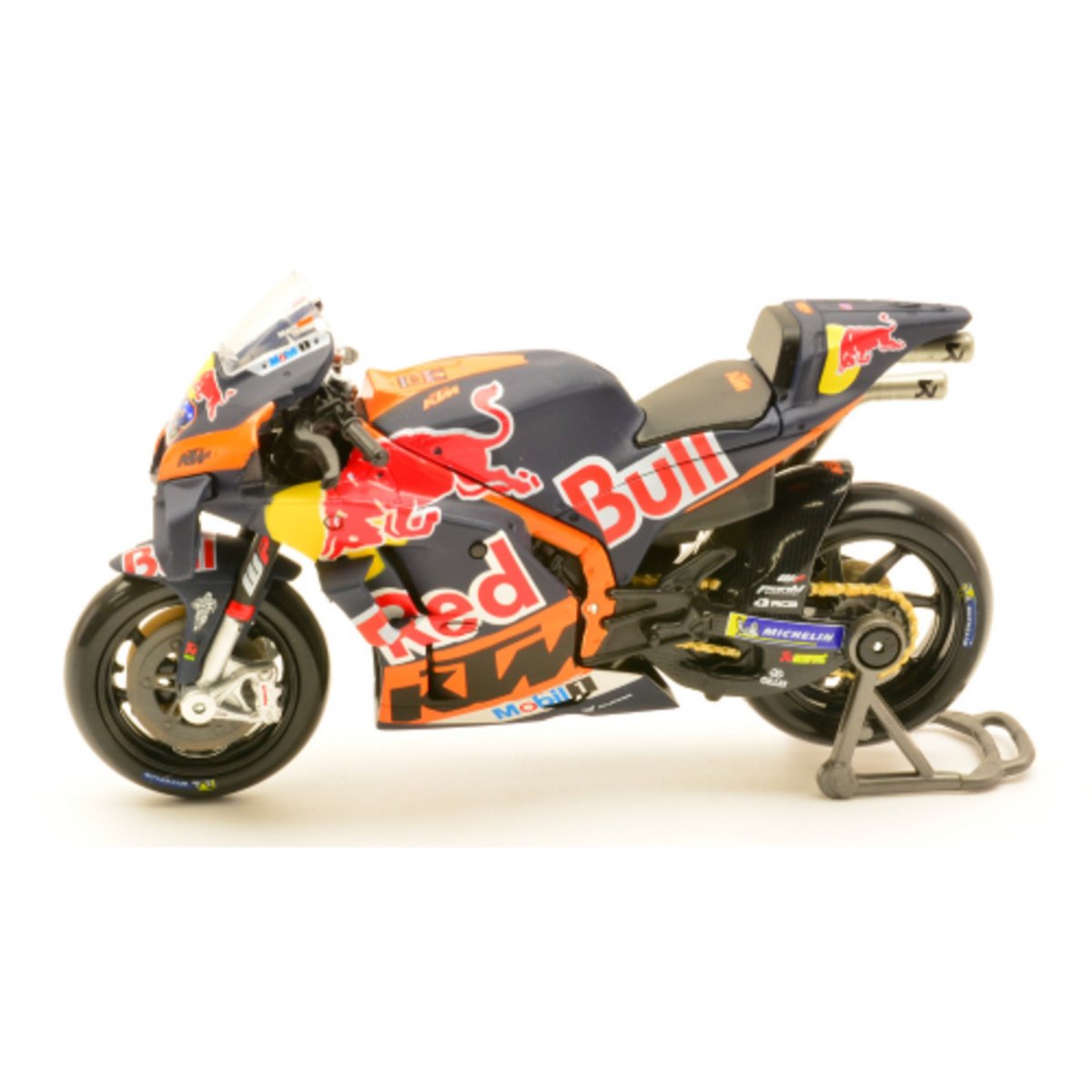 2023 RC16 Red: No package: Image 3