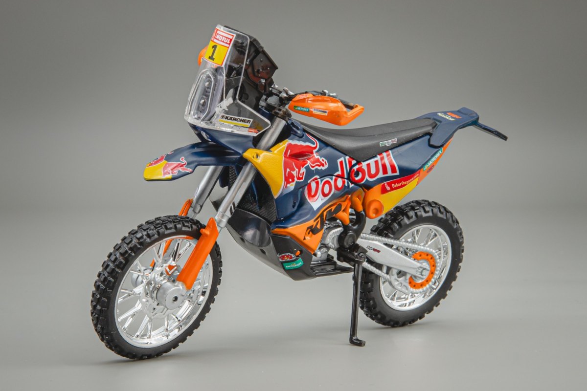 2023 RC16 Red: No package: Image 12