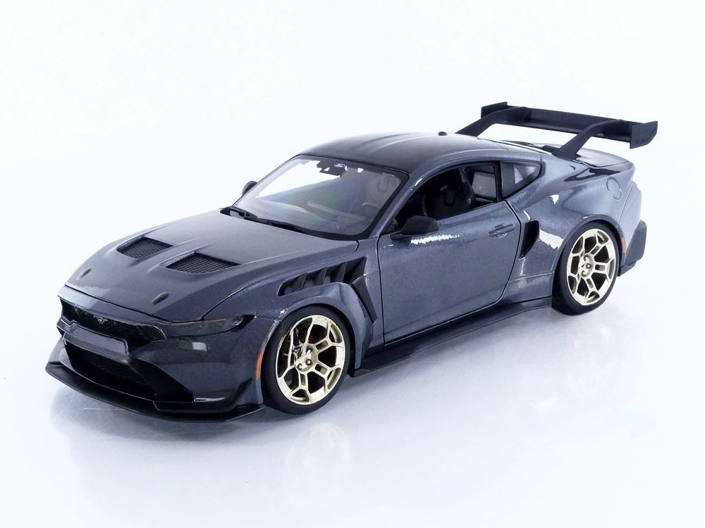 2025 Mustang GTD Metallic Grey: No package: Image 2