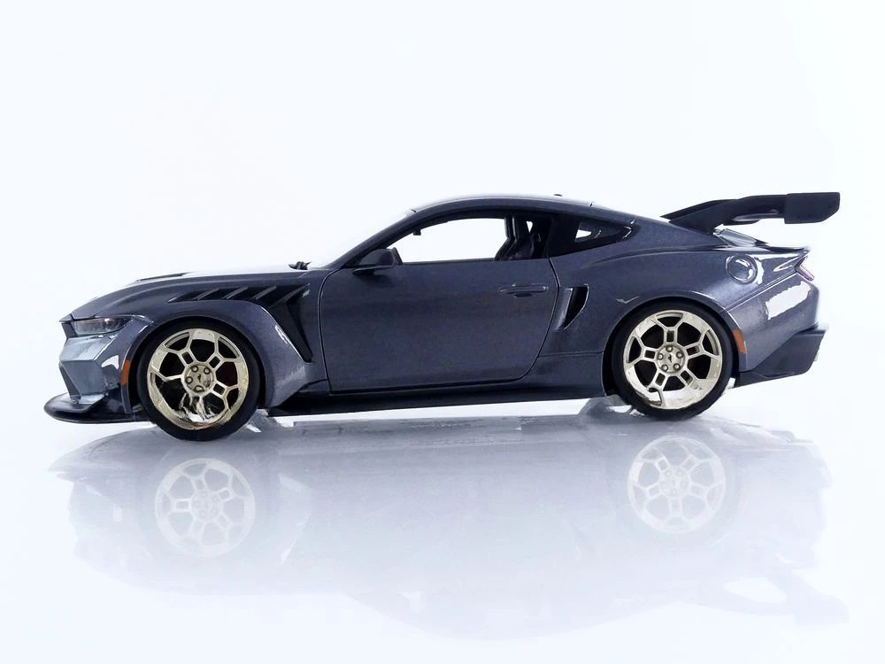 2025 Mustang GTD Metallic Grey: No package: Image 7