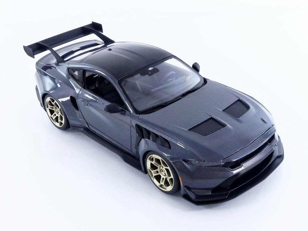 2025 Mustang GTD Metallic Grey: No package: Image 13
