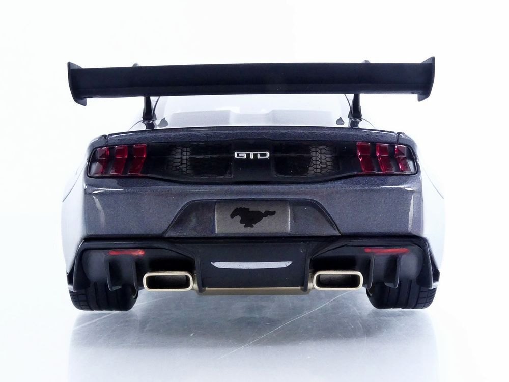 2025 Mustang GTD Metallic Grey: No package: Image 4