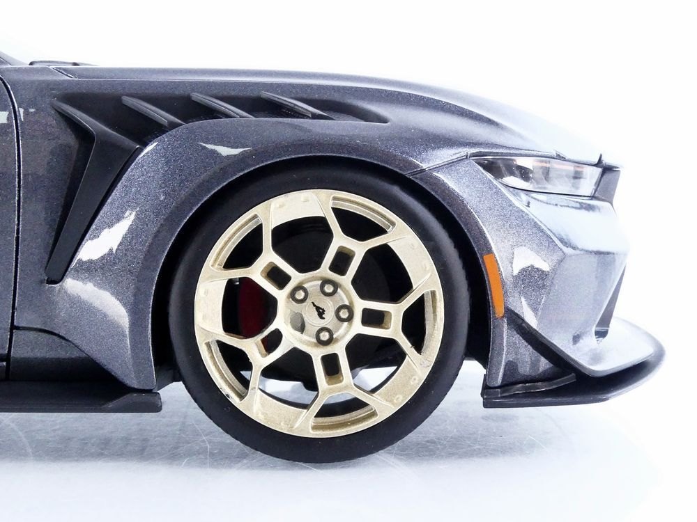 2025 Mustang GTD Metallic Grey: No package: Image 12