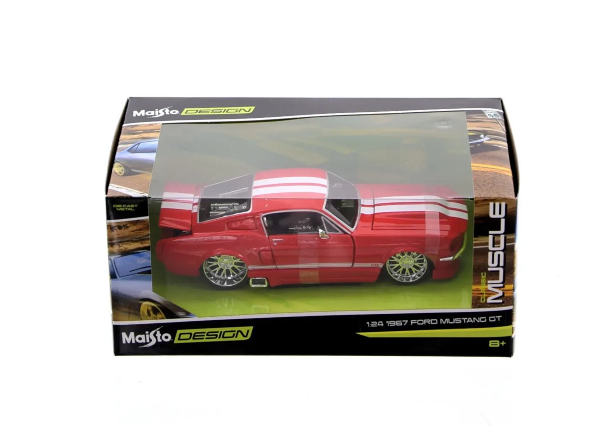 2011 Mustang GT500 '67 Red: No package: Image 10