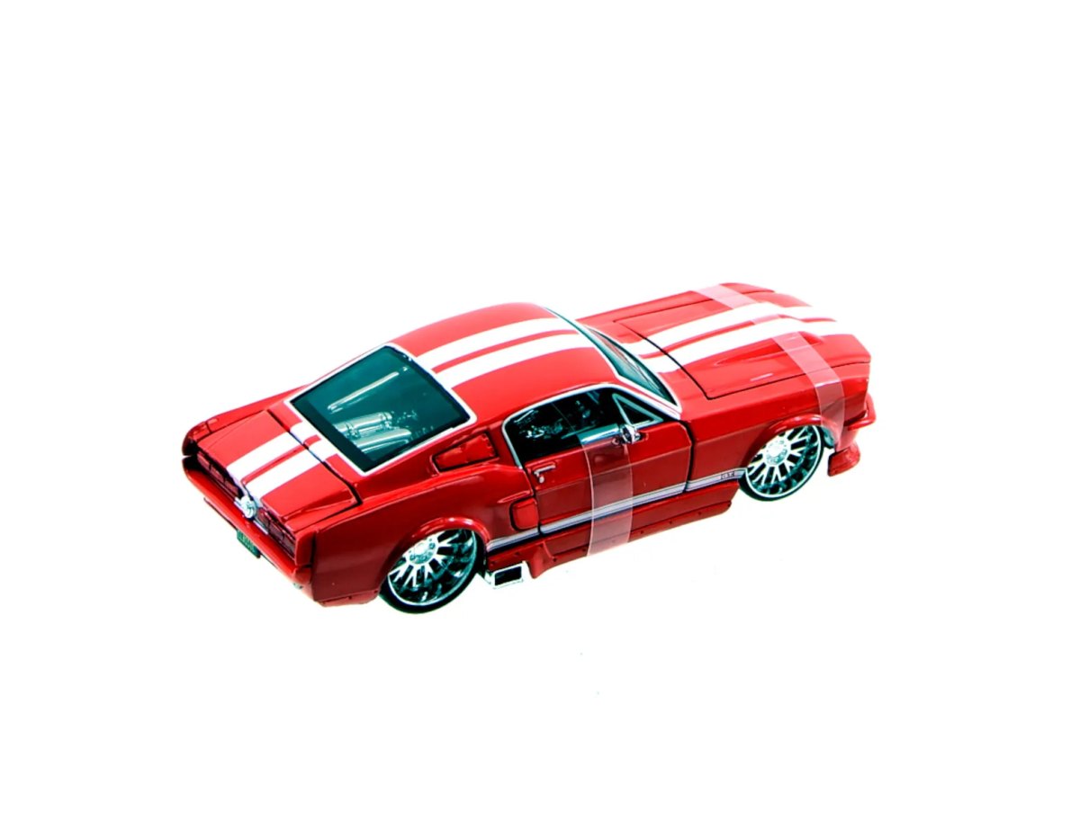 2011 Mustang GT500 '67 Red: No package: Image 4
