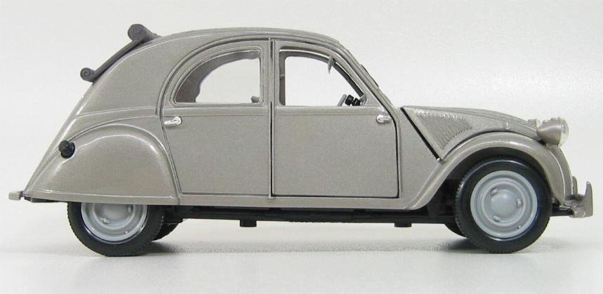 1952 2CV Grey: No package: Image 5