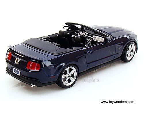 2010 Mustang GT Convertible Blue: No package: Image 3
