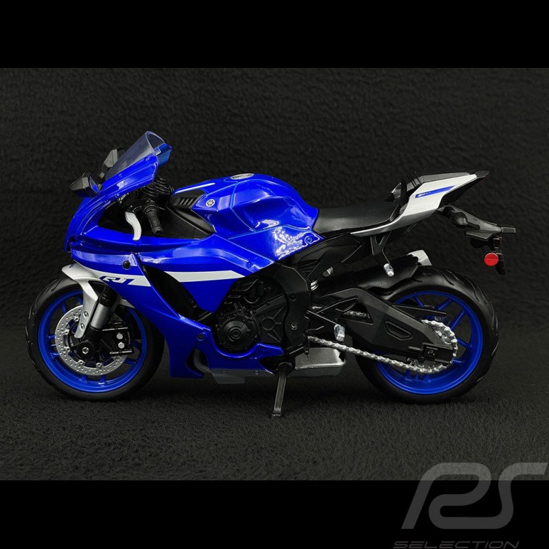 2021 YZF-R1: No package: Image 3