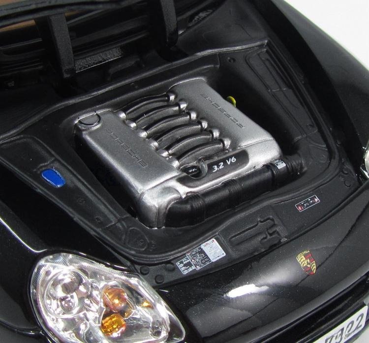 2008 Cayenne Black: No package: Image 2