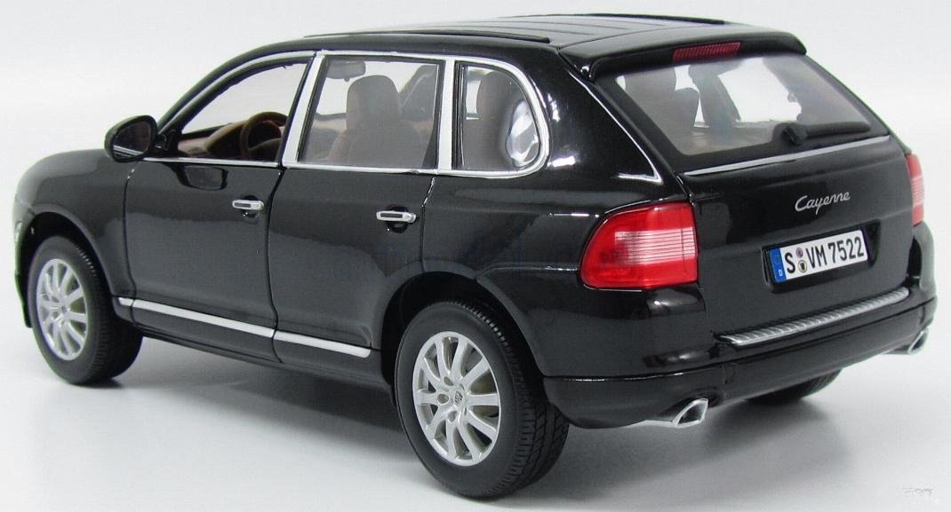 2008 Cayenne Black: No package: Image 7