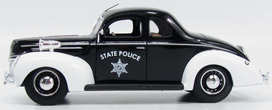 1939 Deluxe 2-Door State Police: No package: Image 5