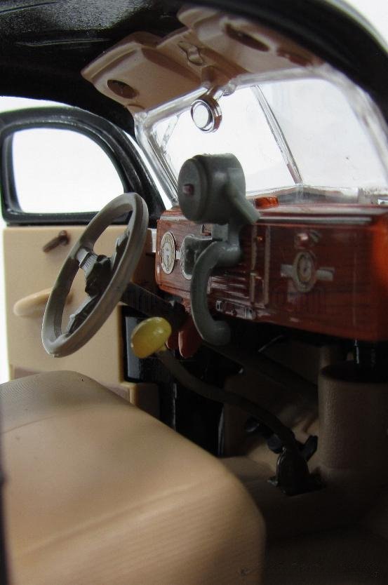 1939 Deluxe 2-Door State Police: No package: Image 9