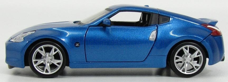 2009 370Z Red: No package: Image 2