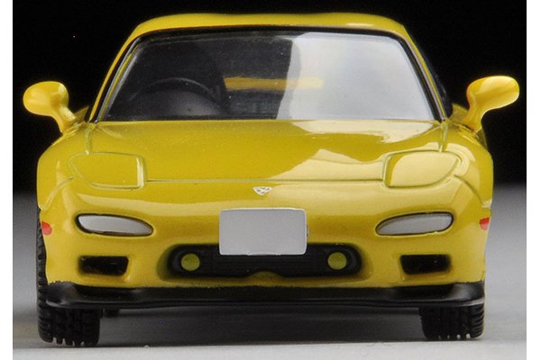 2018 ɛ̃fini RX-7 Type R Yellow: Image 3
