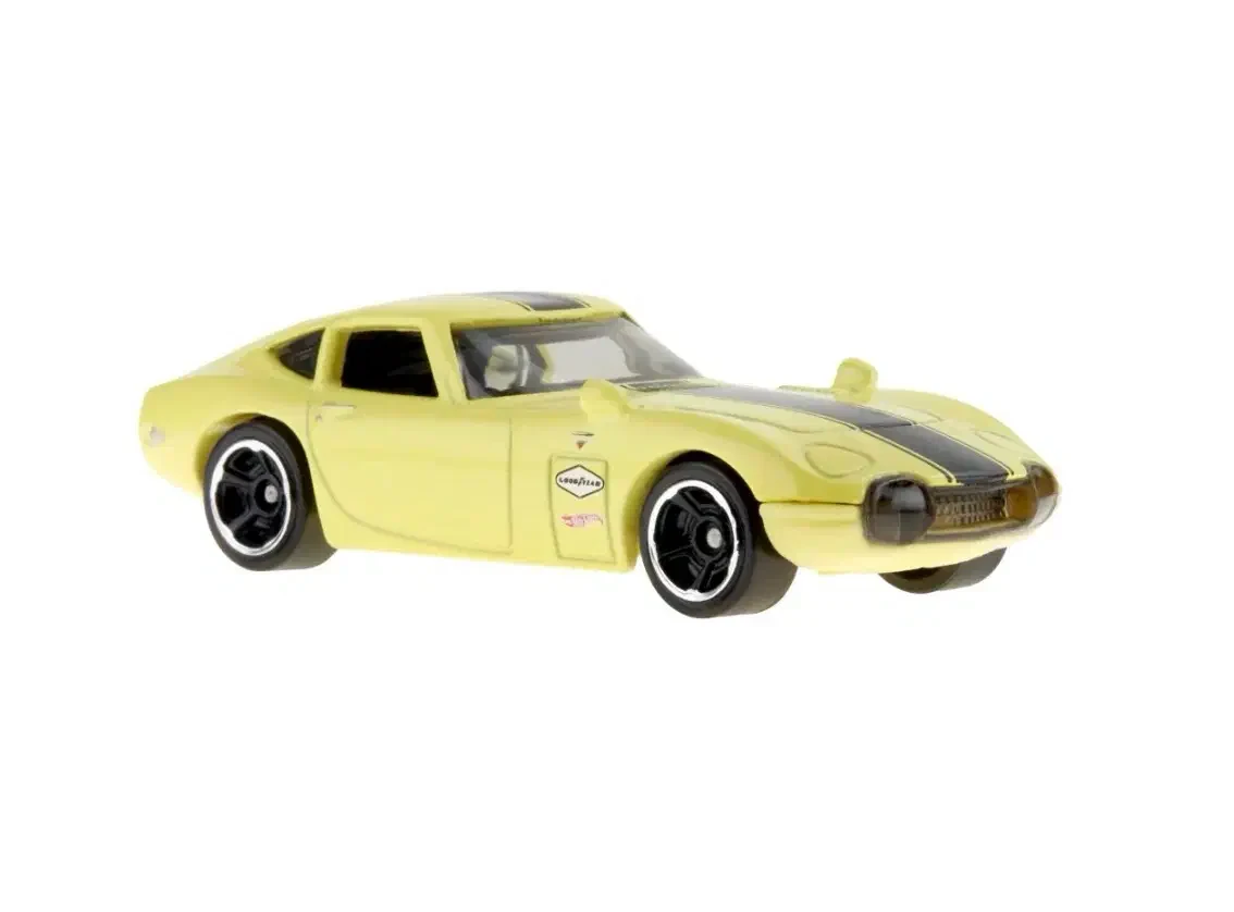 2023 Toyota 2000 GT Yellow: No Package: Image 3