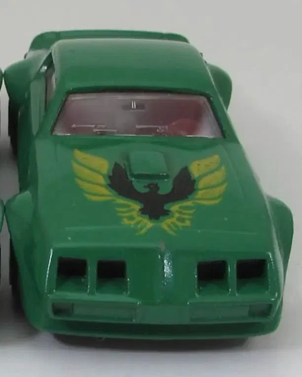 1991 Pontiac Firebird Green: No Package: Image 2