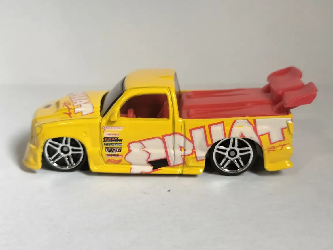 2001 Super Tuned Yellow: No Package: Image 2