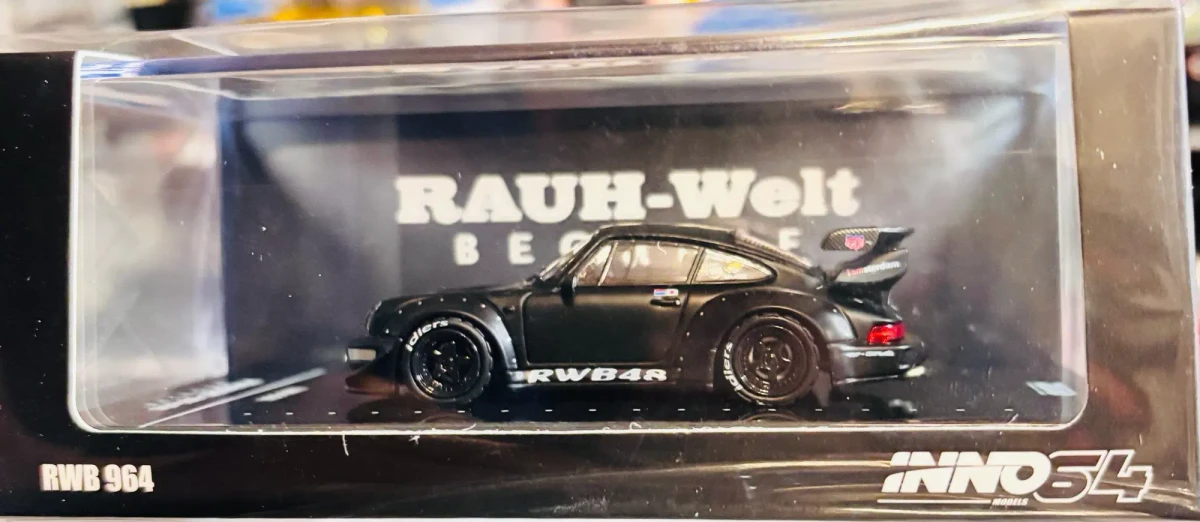 2024 RWB 964 Black Matt: Box: Image 2