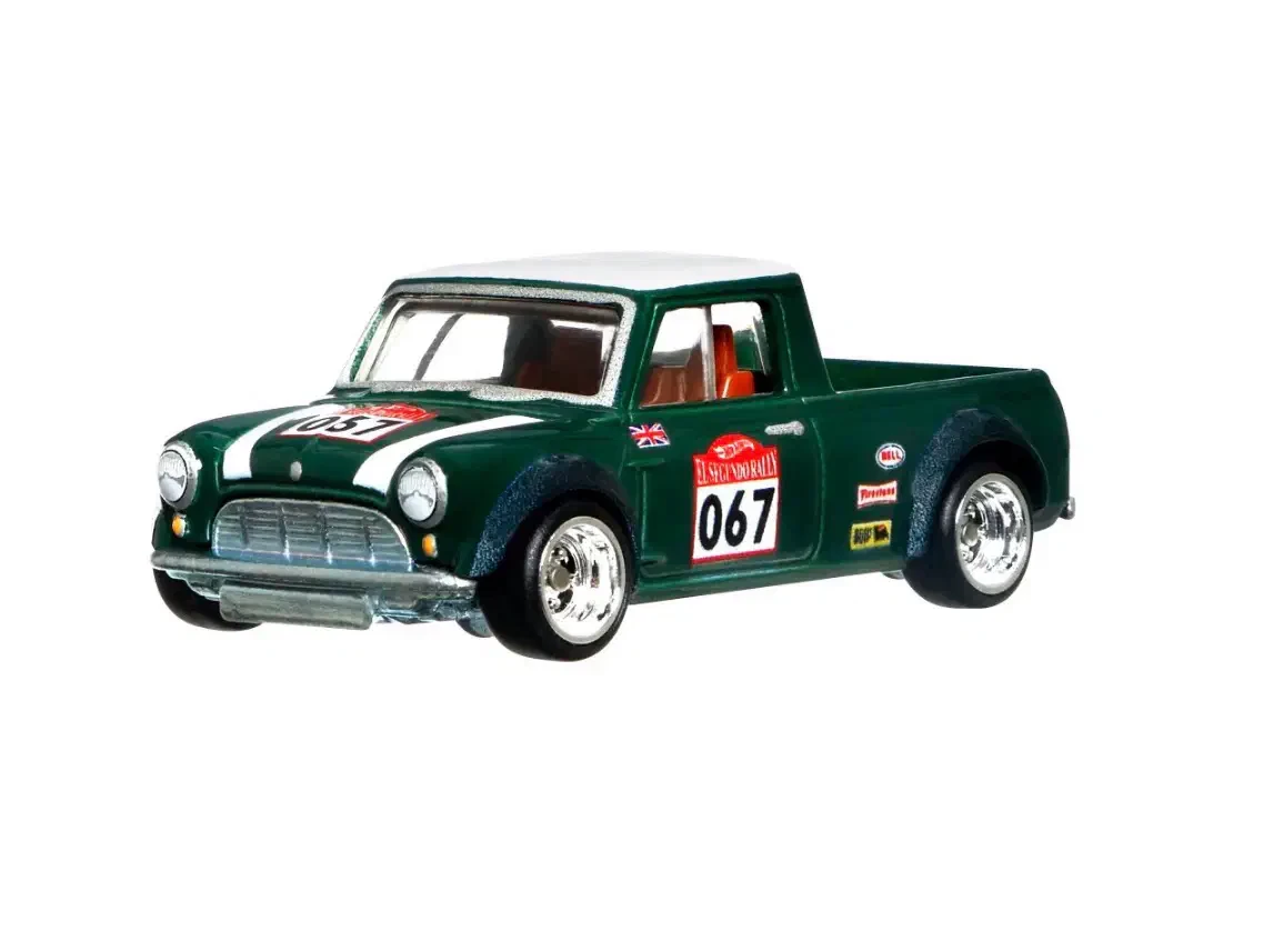 2025 Morris Mini & '67 Austin Mini Pickup Red: No Package: Image 2