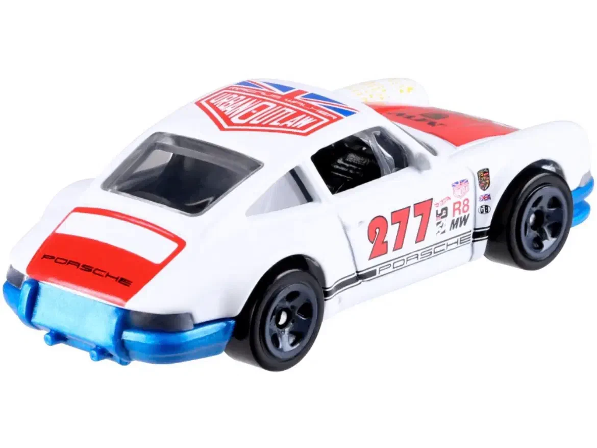2018 71 Porsche 911 White: No Package: Image 4