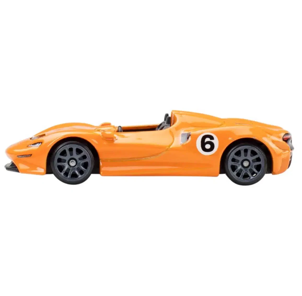 2026 McLaren Elva Orange: No Package: Image 2