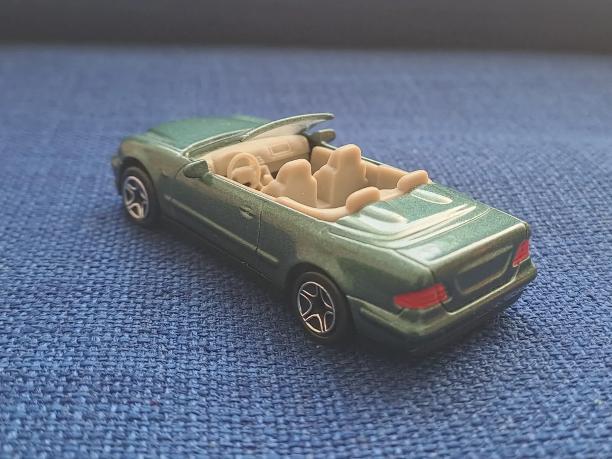 1999 Mercedes-Benz CLK Convertible Green: No Package: Image 2