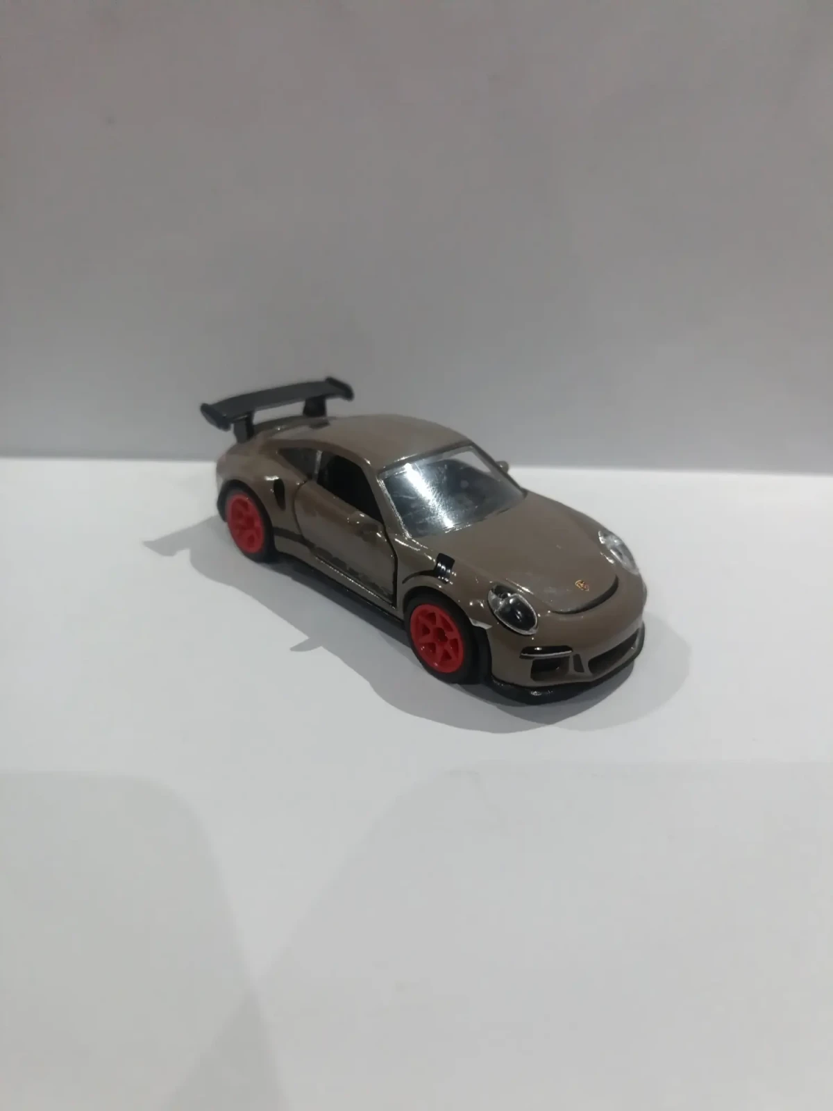 2024 Porsche 911 GT3 rs Brown: No Package: Image 7