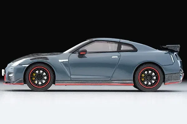 2022 Nissan GT-R Nismo Special Edition 2022 model Grey: No Package: Image 4