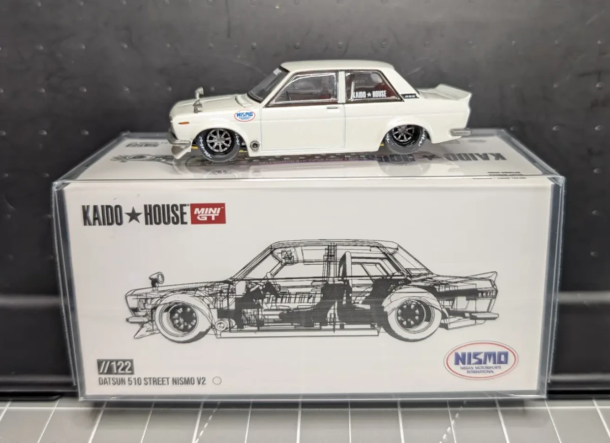 2024 Datsun 510 Street Nismo V2 White: Box: Image 2