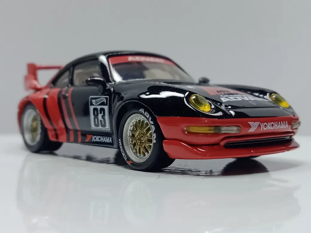 2025 Porsche 911 GT2 EVO 993 Black: No Package: Image 7