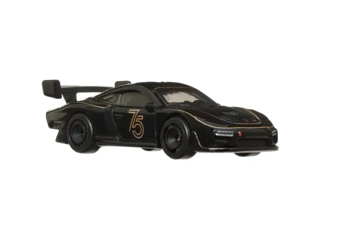 2023 Porsche 935 Black: No Package: Image 5