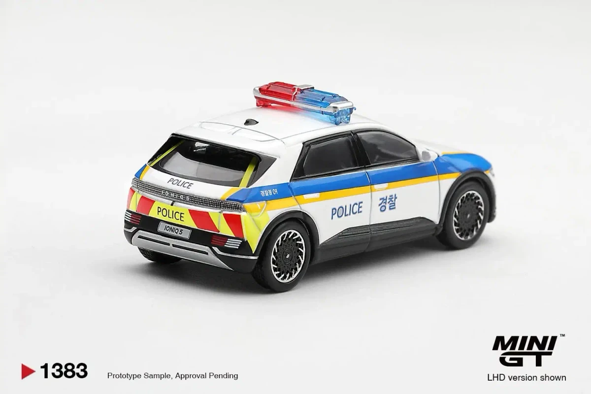 2026 Hyundai Ioniq 5 Police Car White: No Package: Image 3