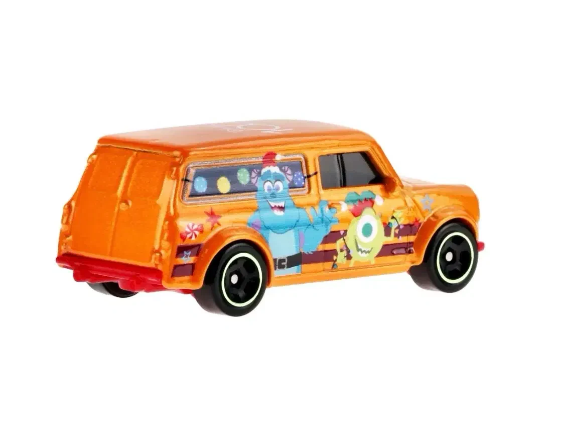 2023 67 Austin Mini Van Orange: No Package: Image 5
