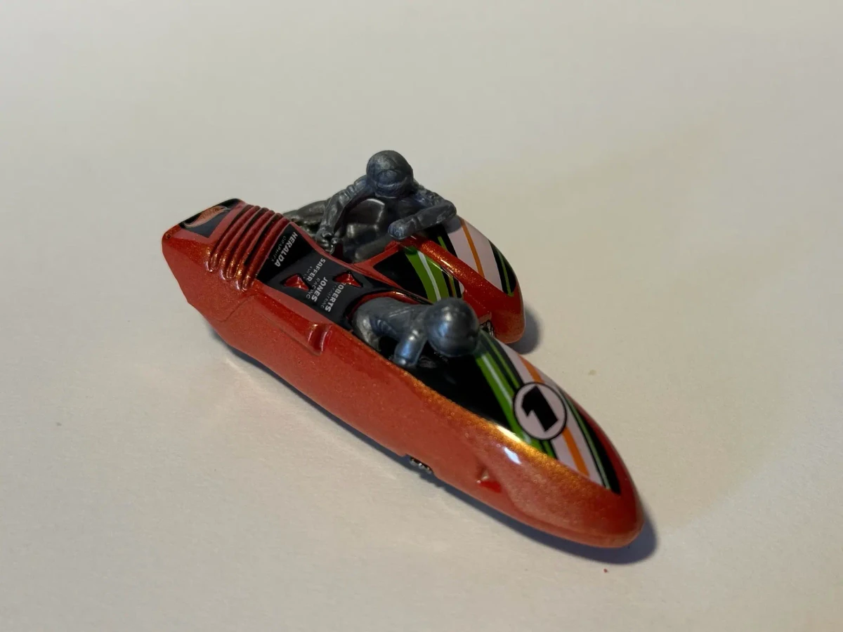 2001 Outsider Orange: No Package: Image 3